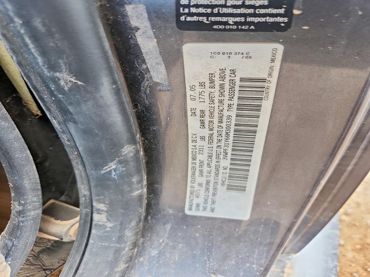2006 VOLKSWAGEN BEETLE