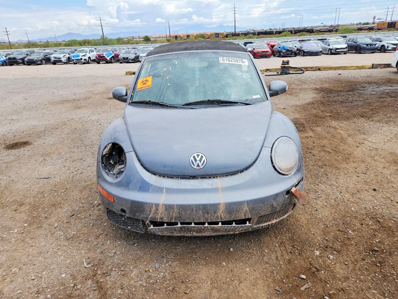 2006 VOLKSWAGEN BEETLE