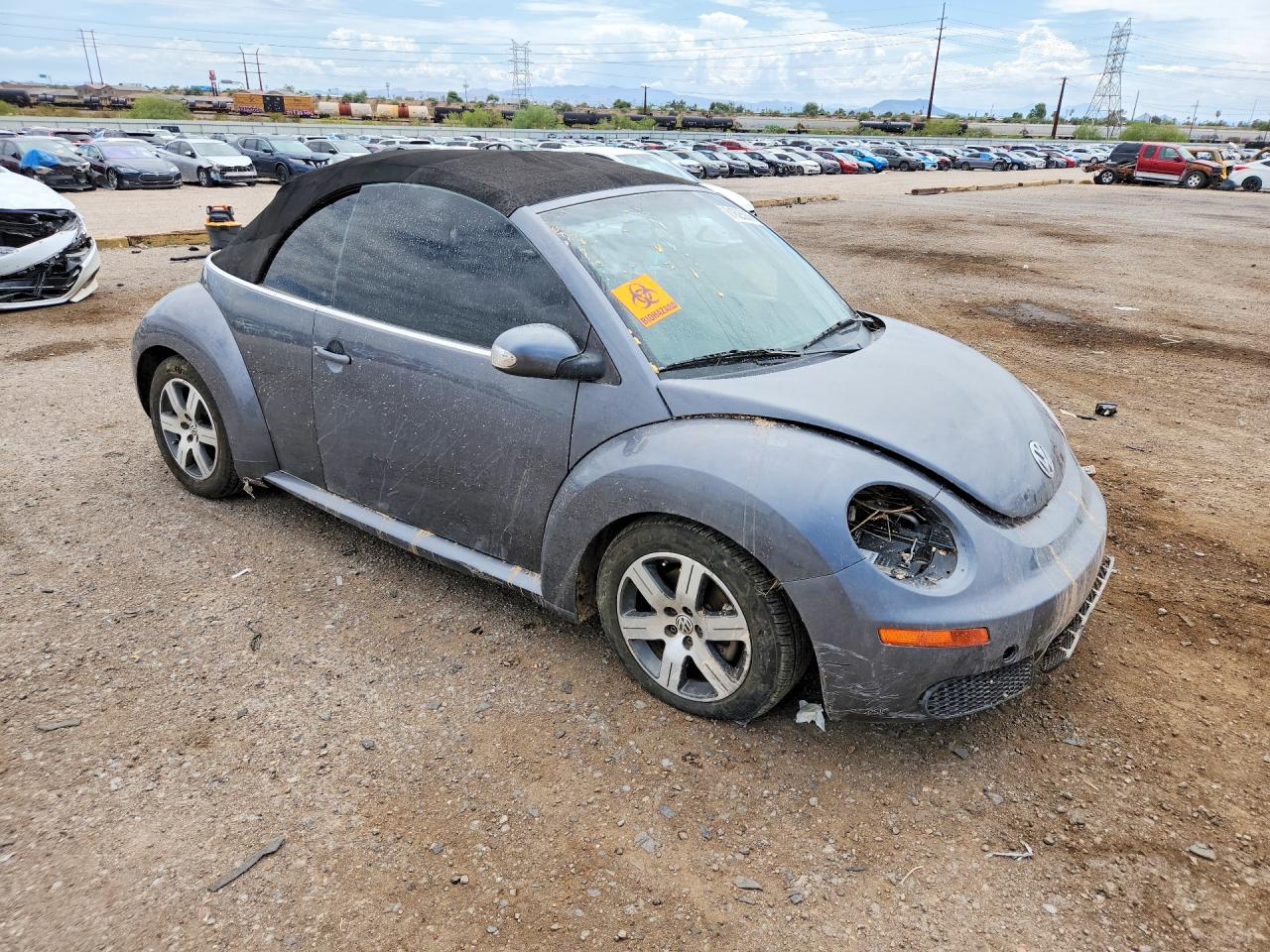 2006 VOLKSWAGEN BEETLE