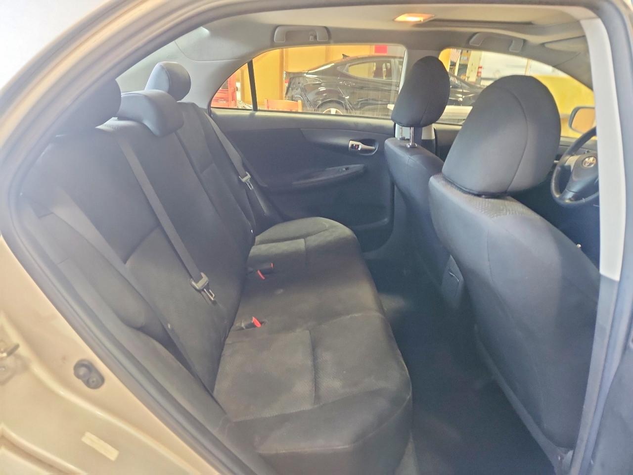 2009 TOYOTA COROLLA