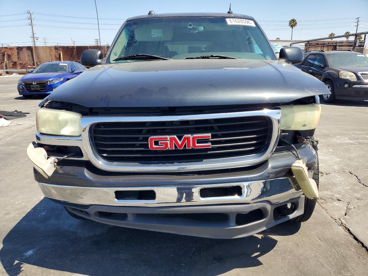 2004 GMC YUKON