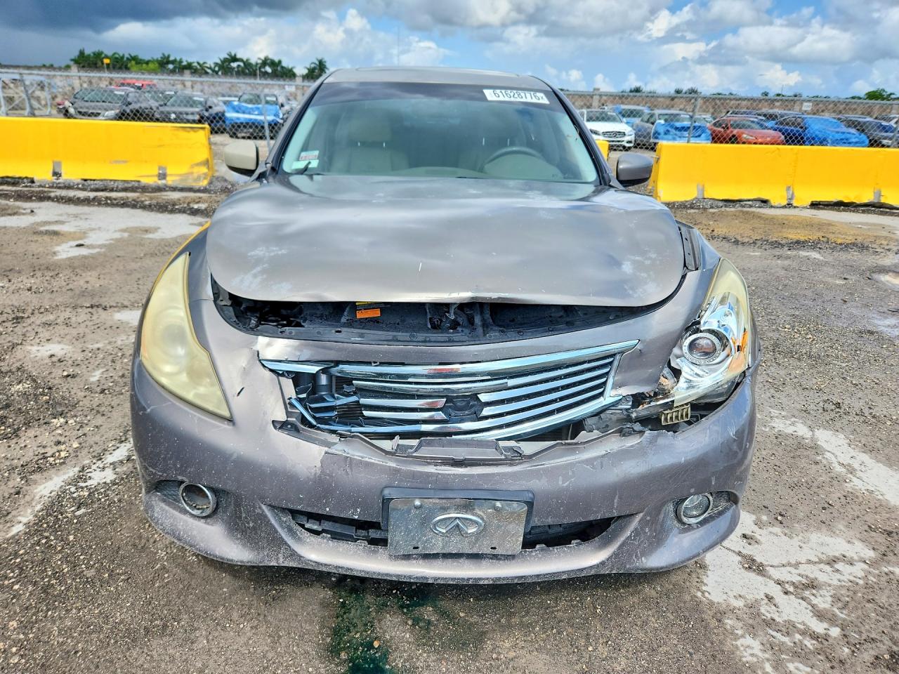 2013 INFINITI G37