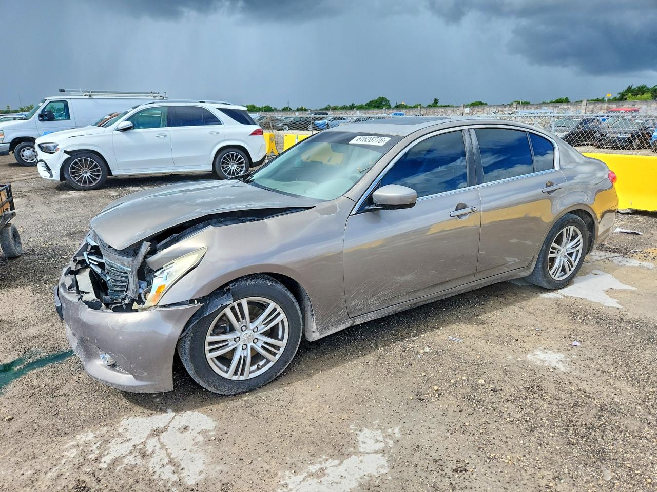 2013 INFINITI G37
