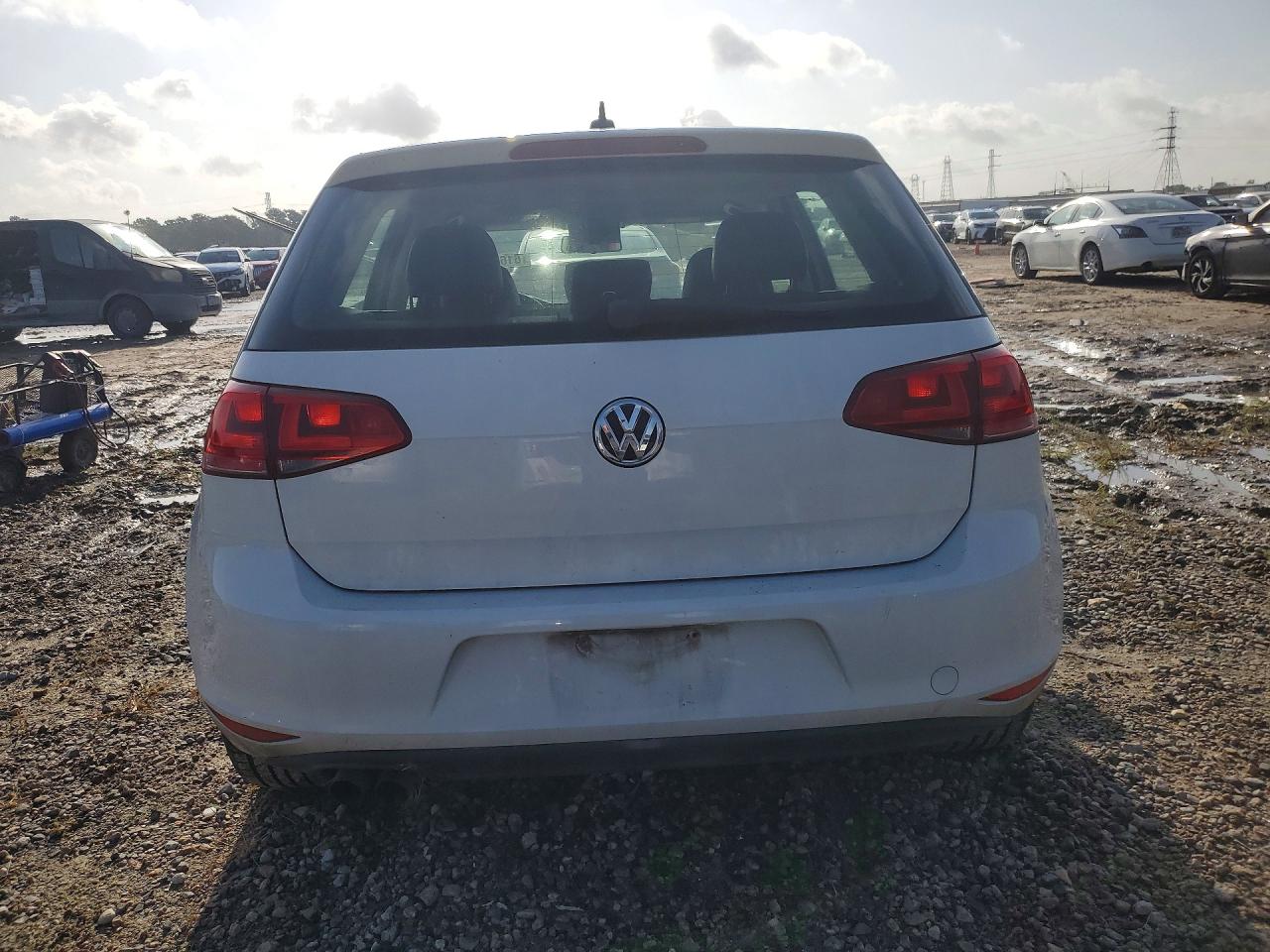2015 VOLKSWAGEN GOLF
