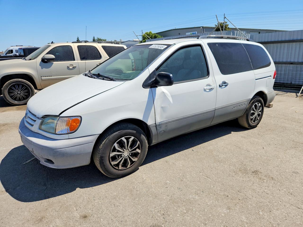 2003 TOYOTA SIENNA