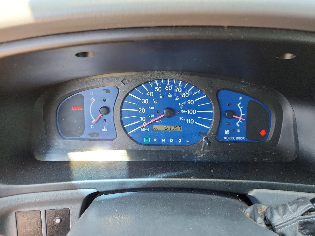 2003 TOYOTA SIENNA