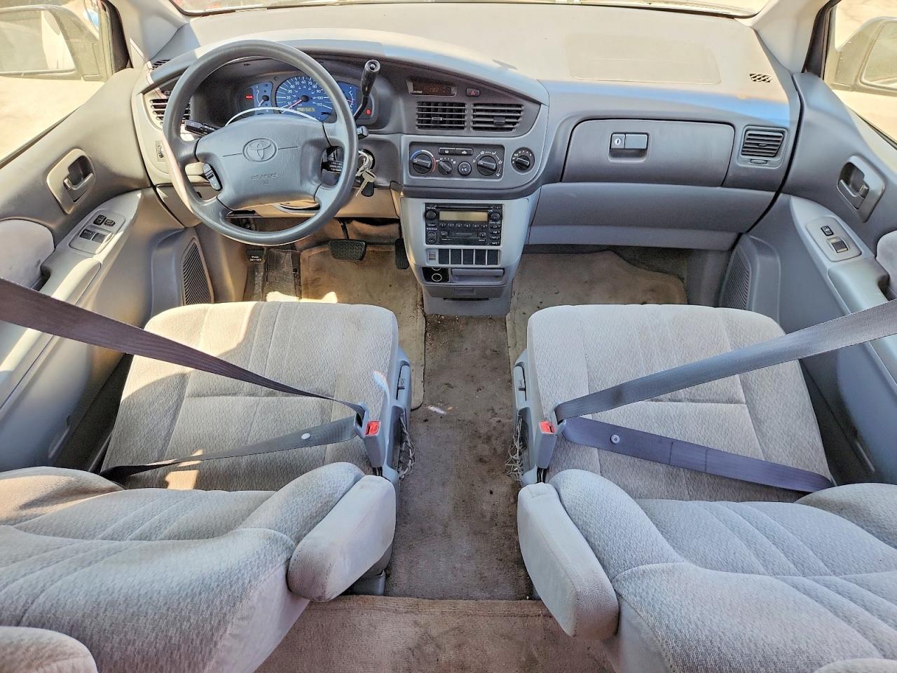 2003 TOYOTA SIENNA