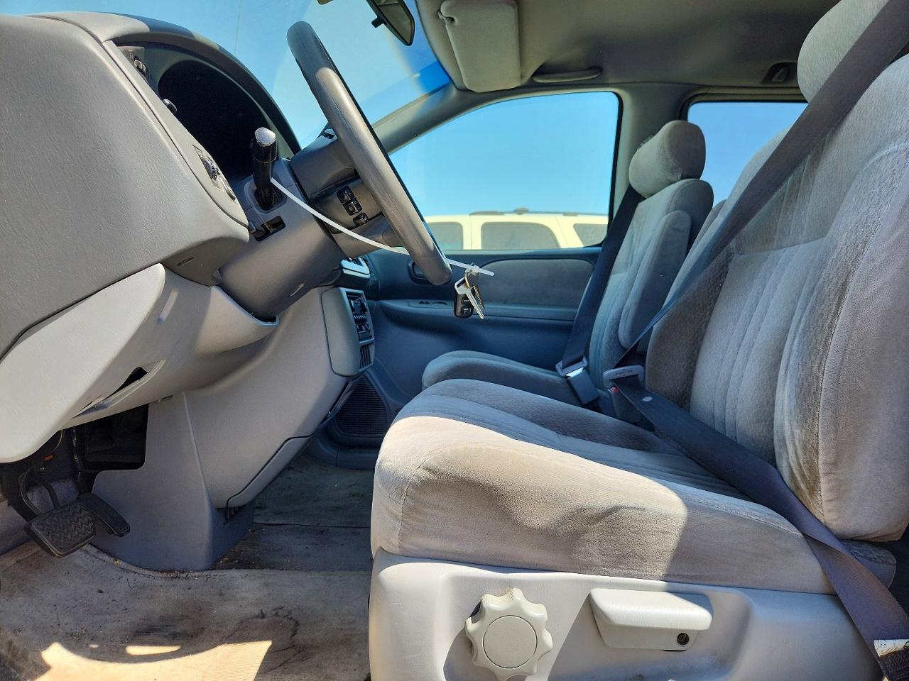 2003 TOYOTA SIENNA