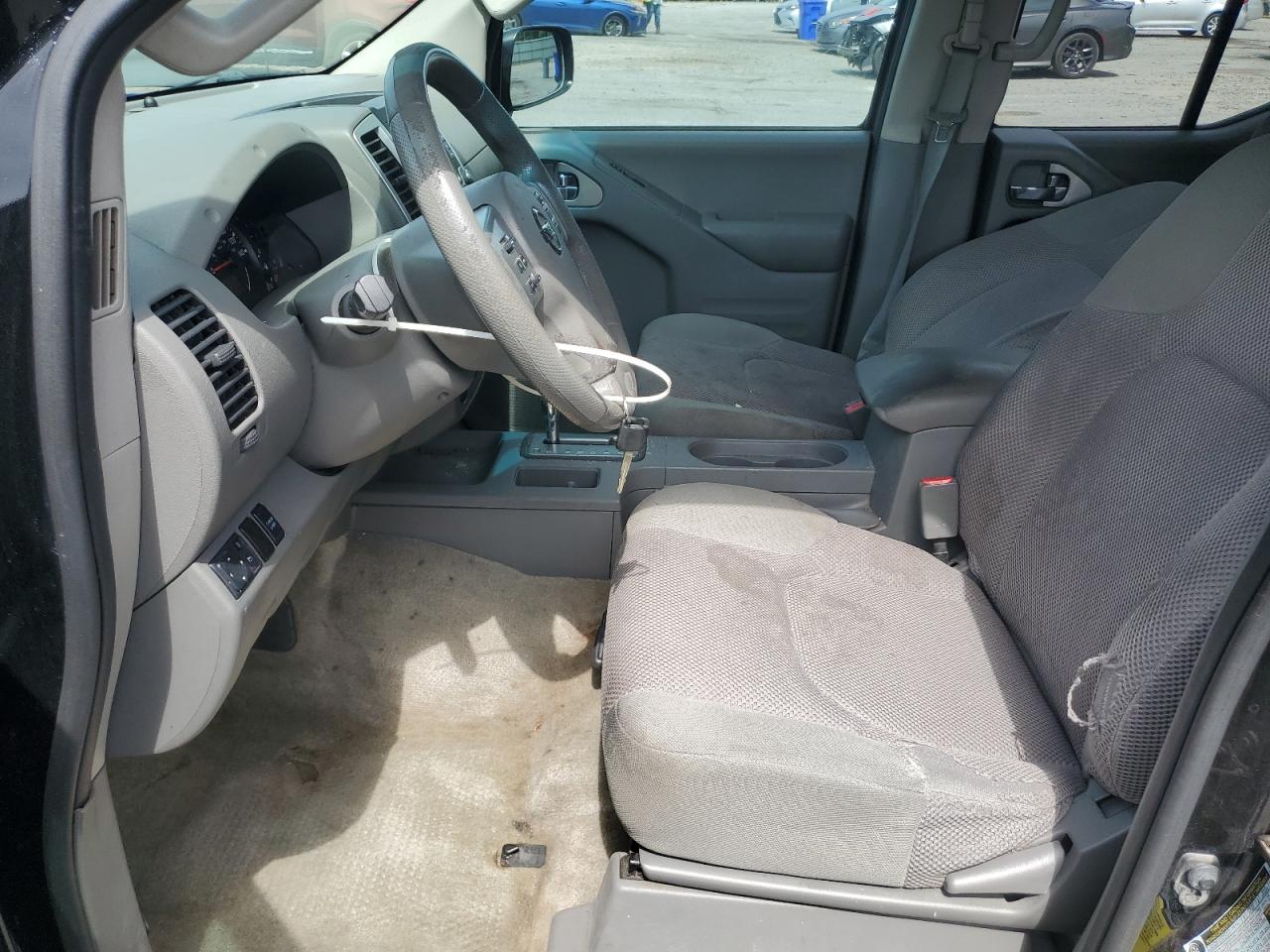 2015 NISSAN FRONTIER