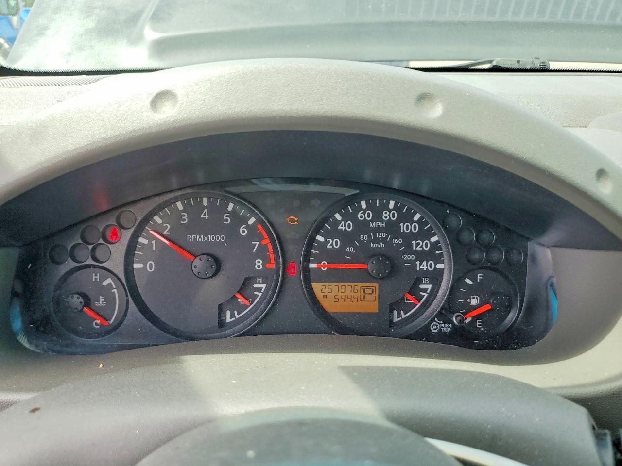 2015 NISSAN FRONTIER