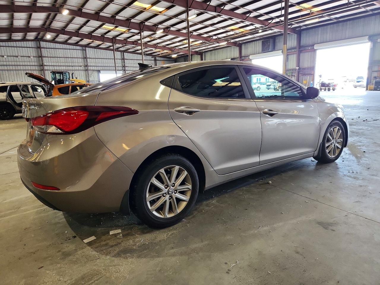 2016 HYUNDAI ELANTRA