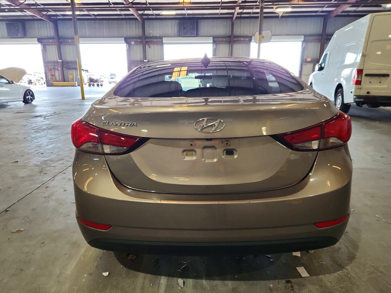 2016 HYUNDAI ELANTRA