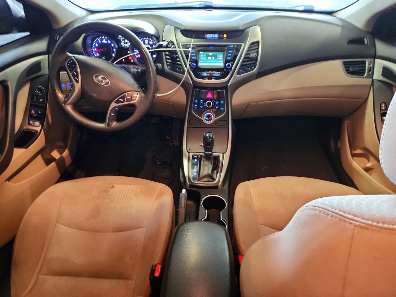 2016 HYUNDAI ELANTRA