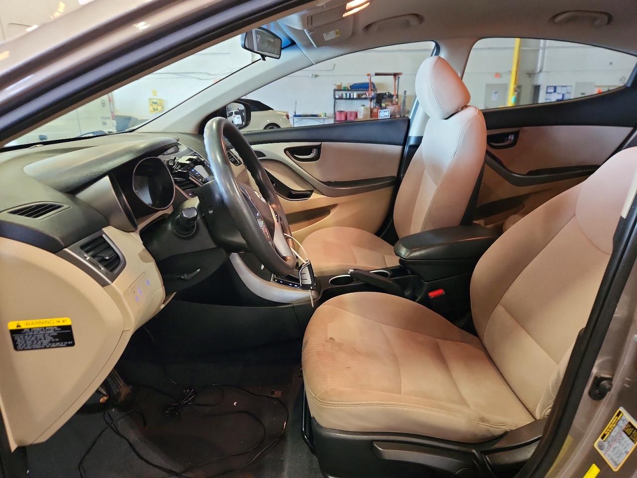 2016 HYUNDAI ELANTRA