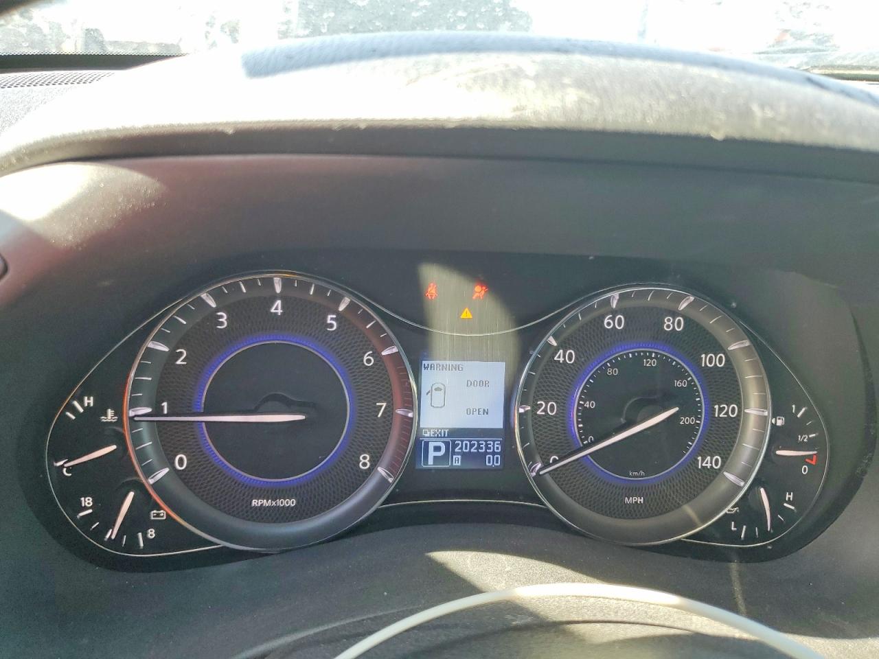 2012 INFINITI QX56