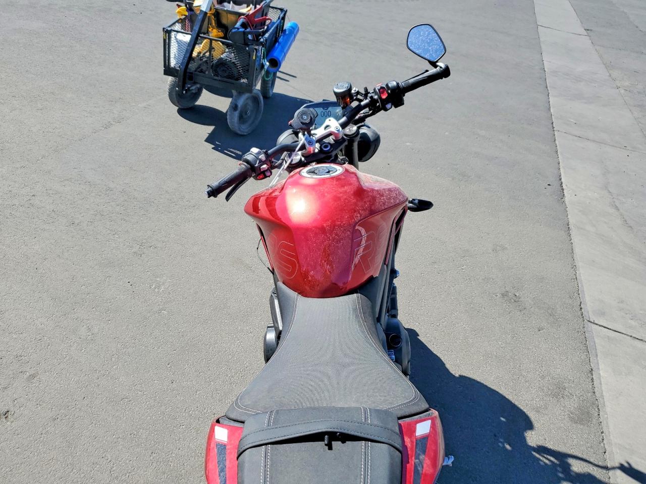 2025 TRIUMPH MOTORCYCLE STREET