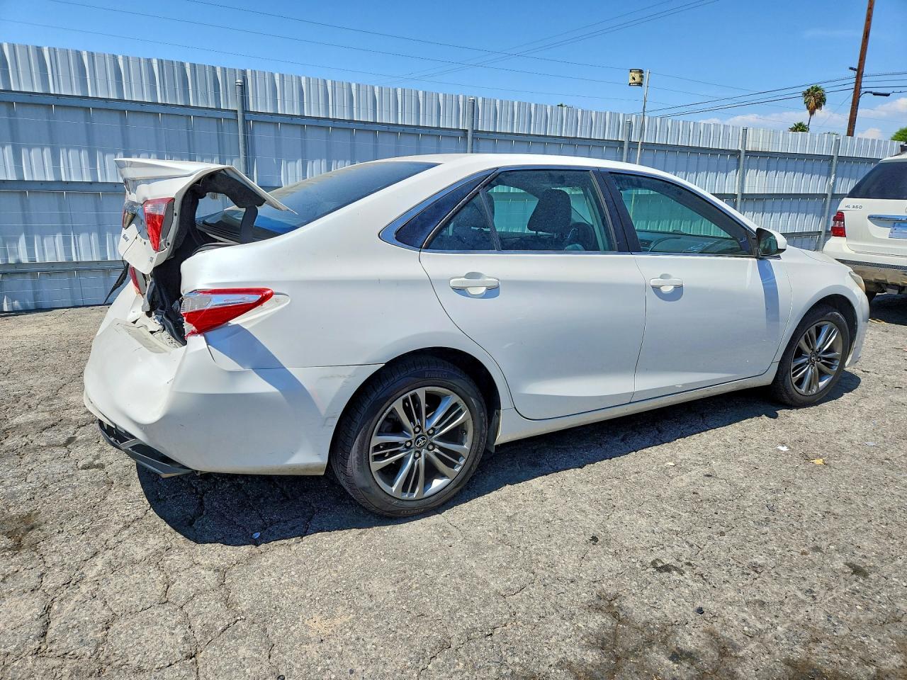2017 TOYOTA CAMRY