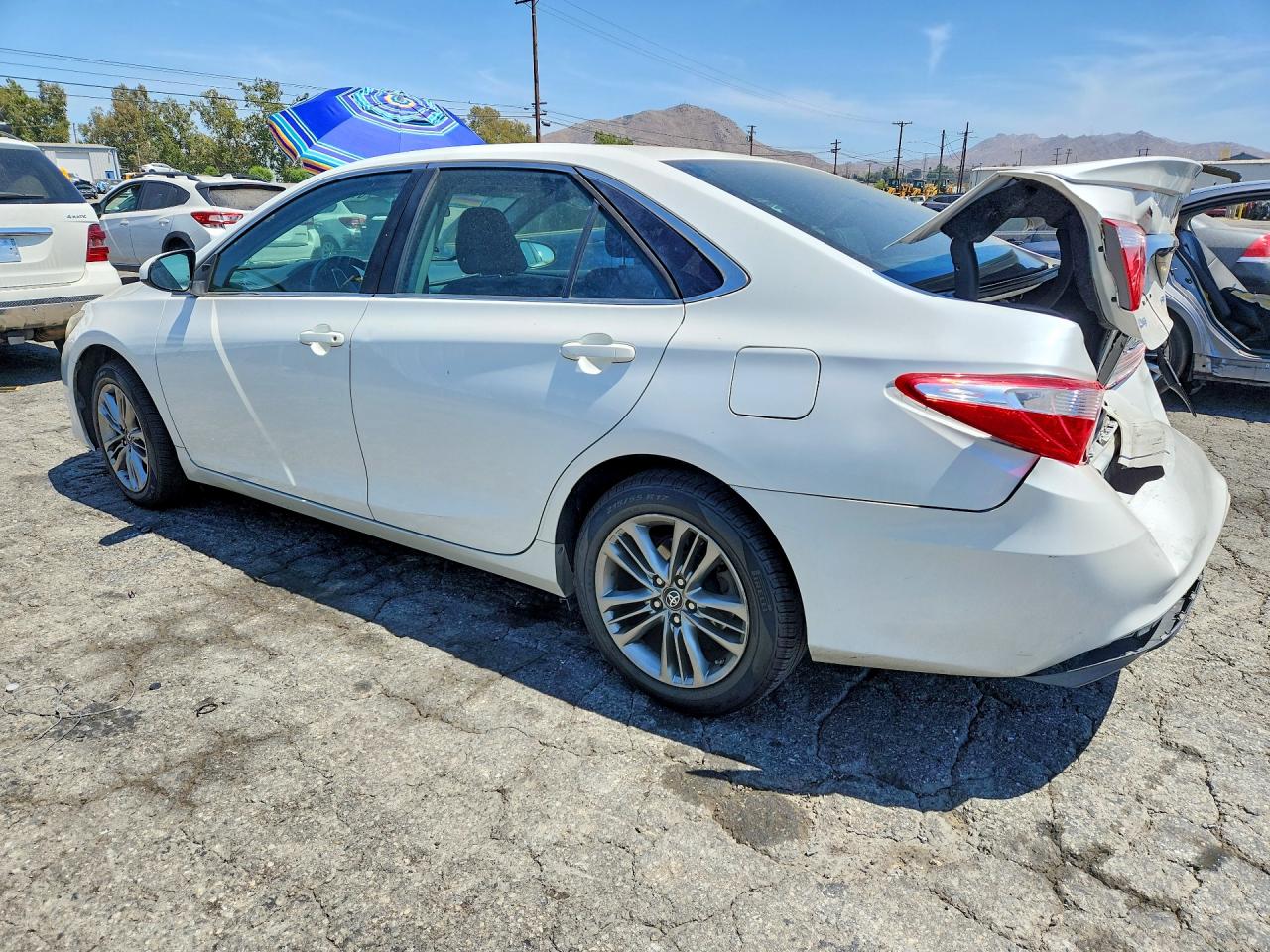 2017 TOYOTA CAMRY