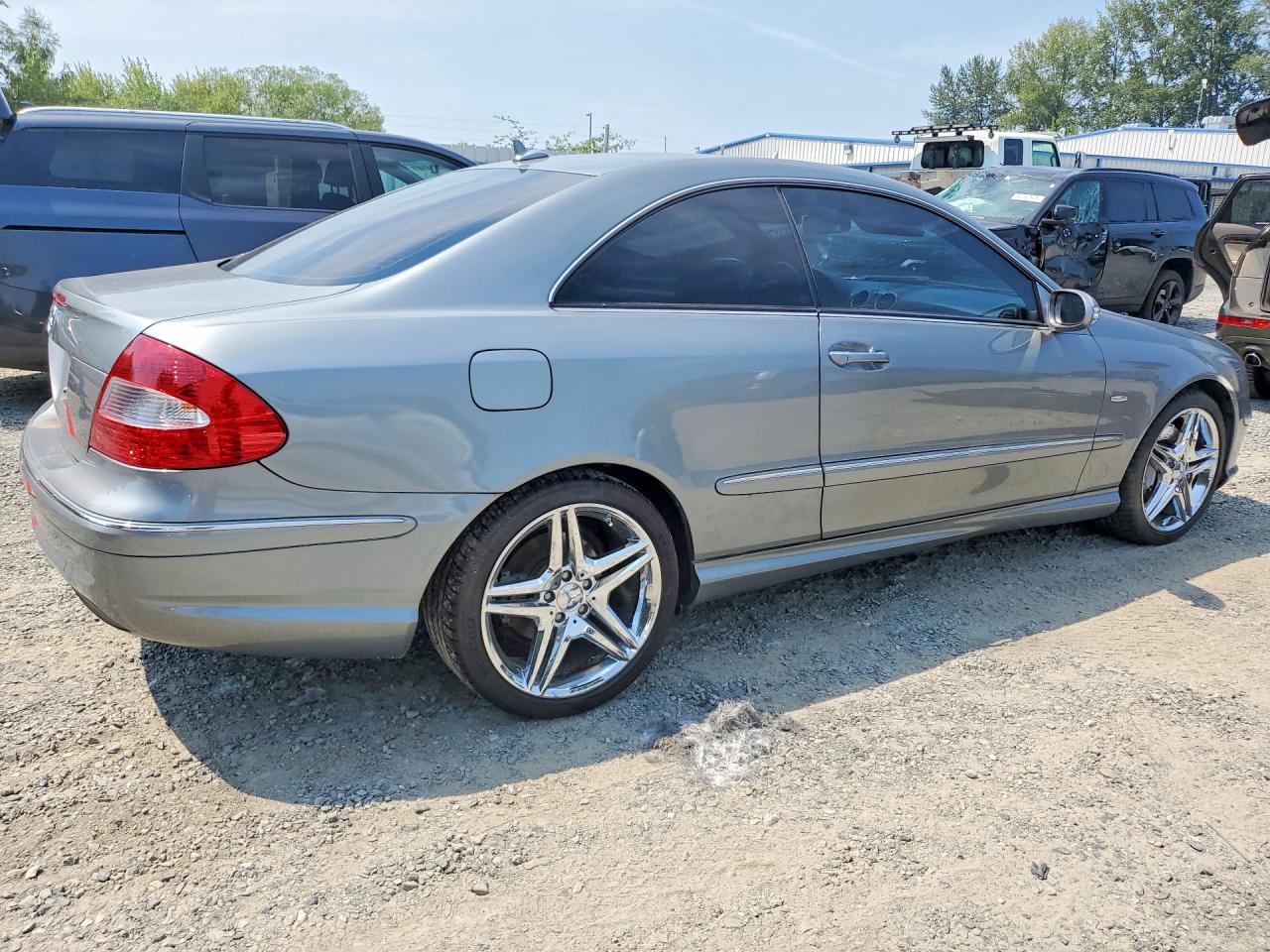 2009 MERCEDES-BENZ CLK-CLASS