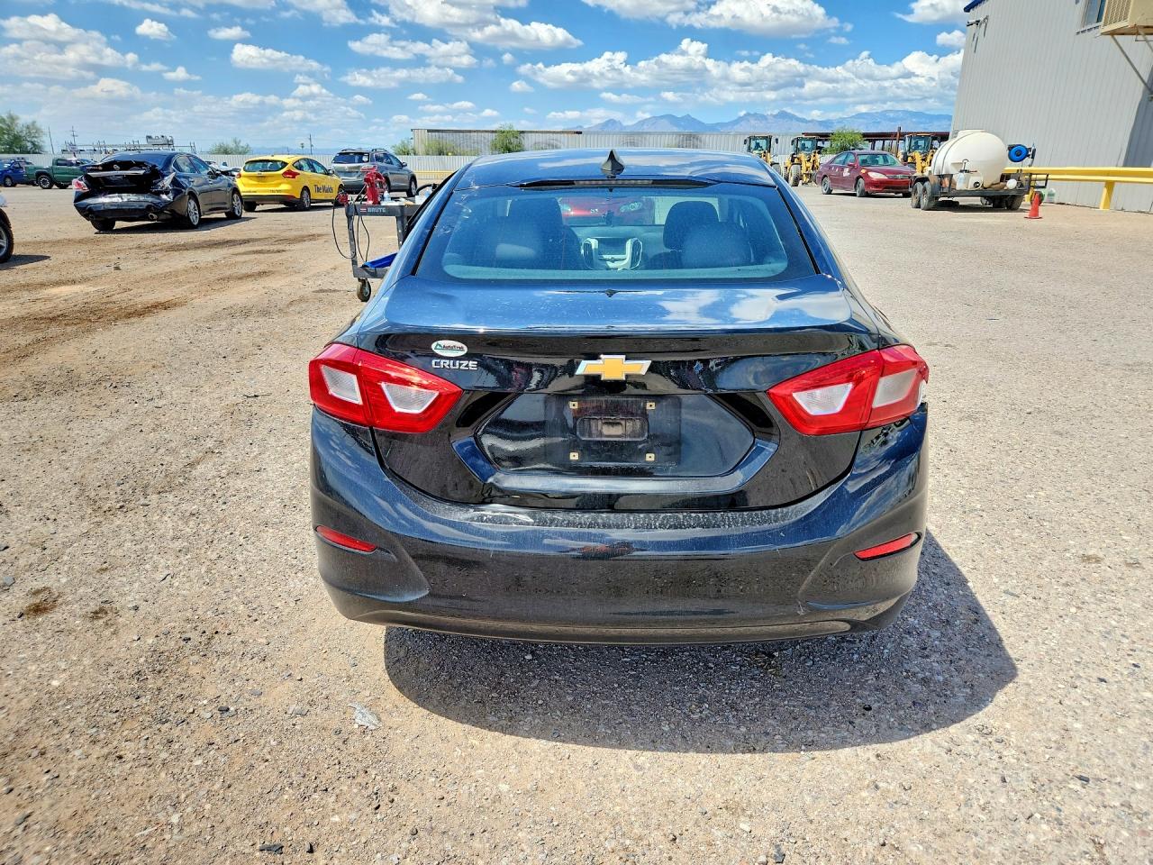 2017 CHEVROLET CRUZE