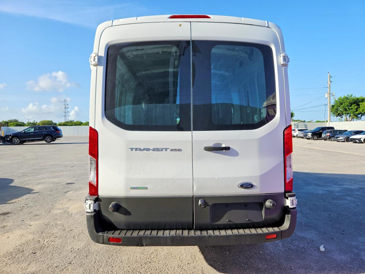 2015 FORD TRANSIT