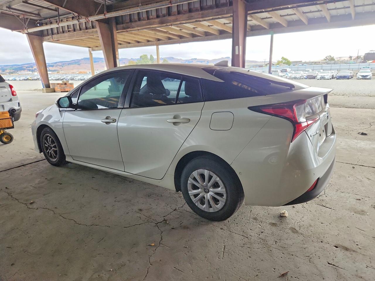 2019 TOYOTA PRIUS