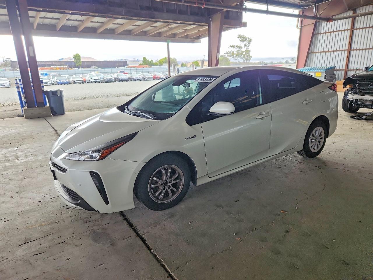 2019 TOYOTA PRIUS