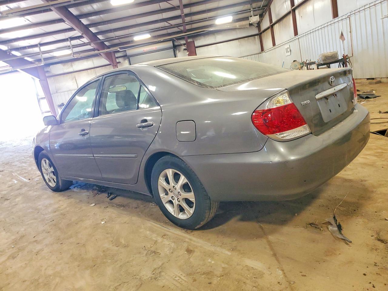 2005 TOYOTA CAMRY