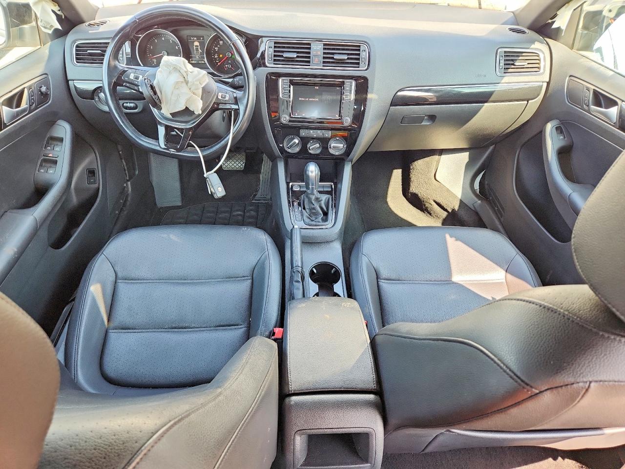 2018 VOLKSWAGEN JETTA