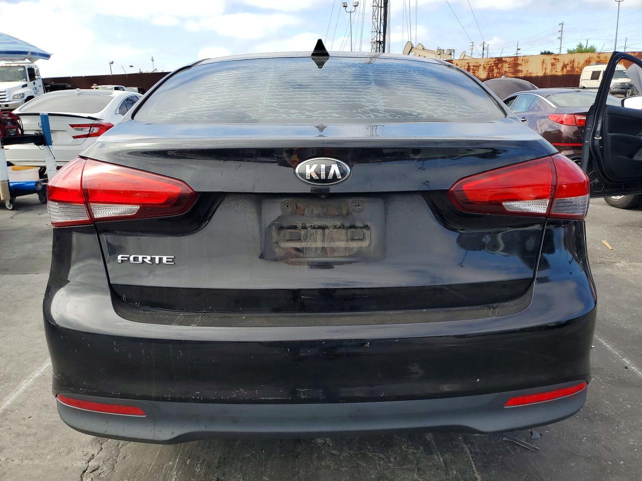 2018 KIA FORTE