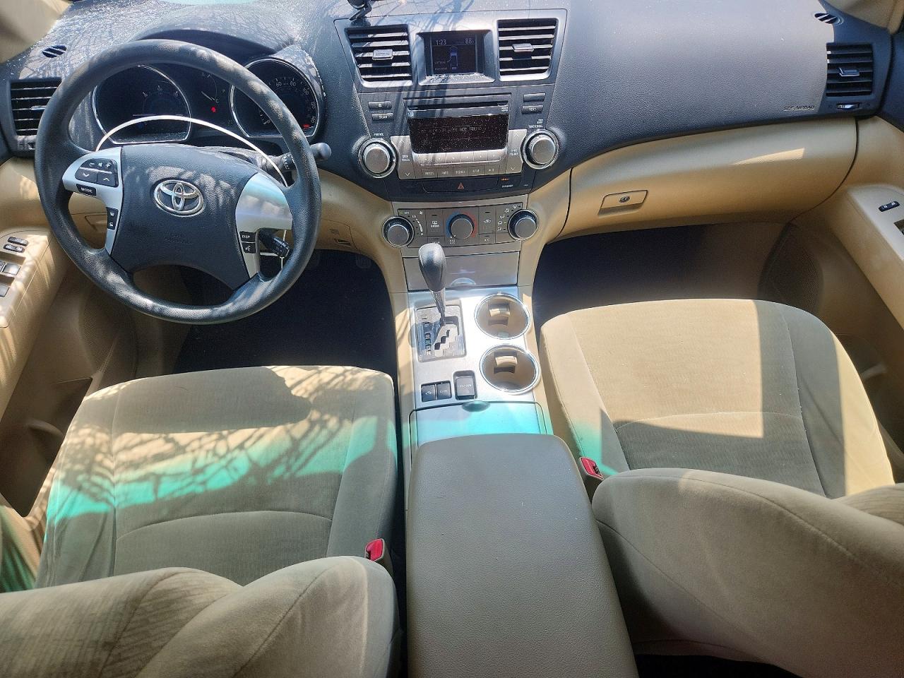 2012 TOYOTA HIGHLANDER