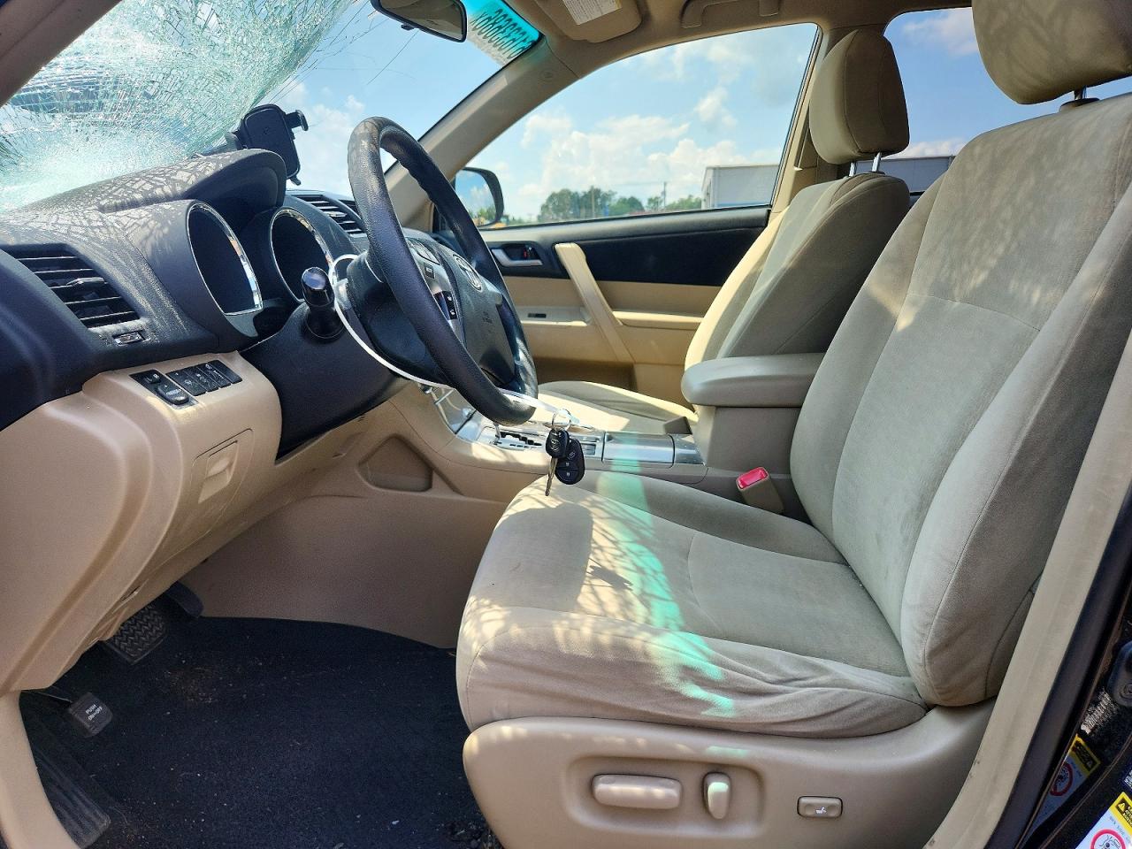 2012 TOYOTA HIGHLANDER