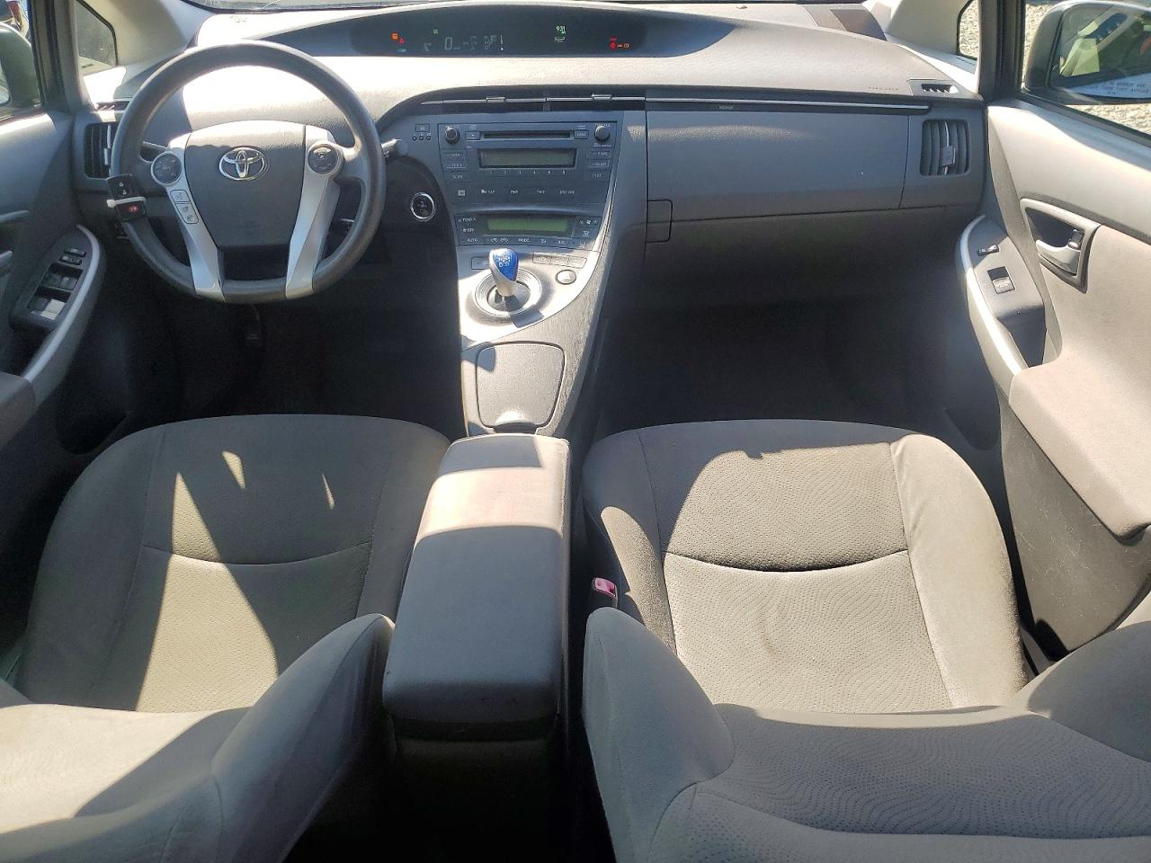 2011 TOYOTA PRIUS