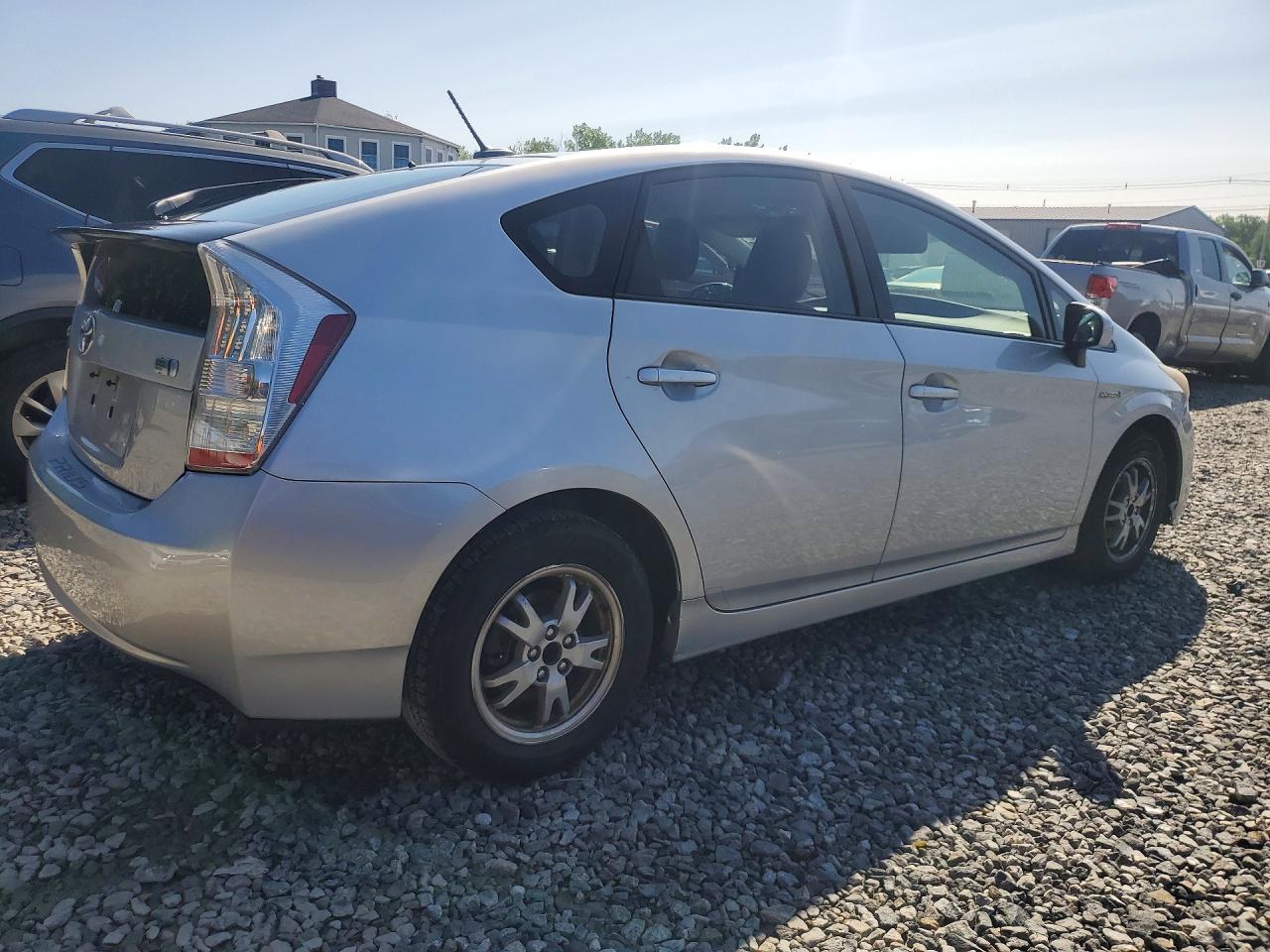 2011 TOYOTA PRIUS