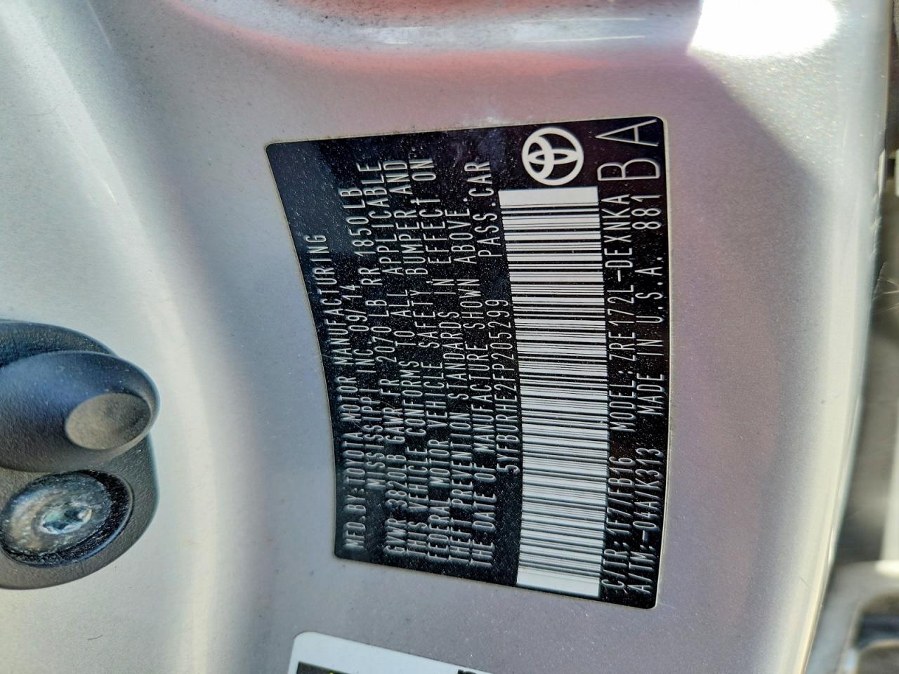 2015 TOYOTA COROLLA