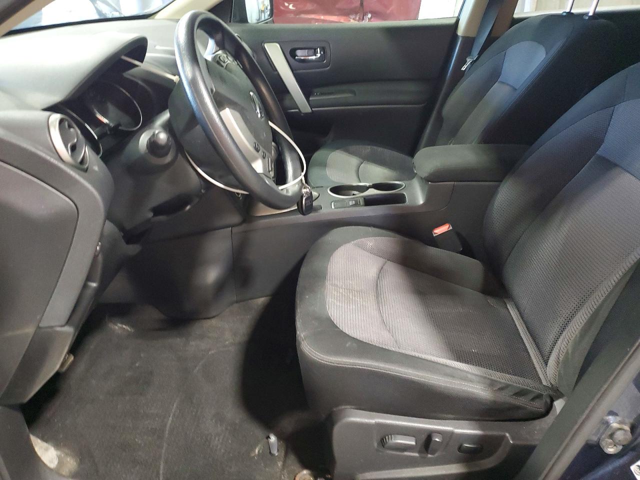2013 NISSAN ROGUE