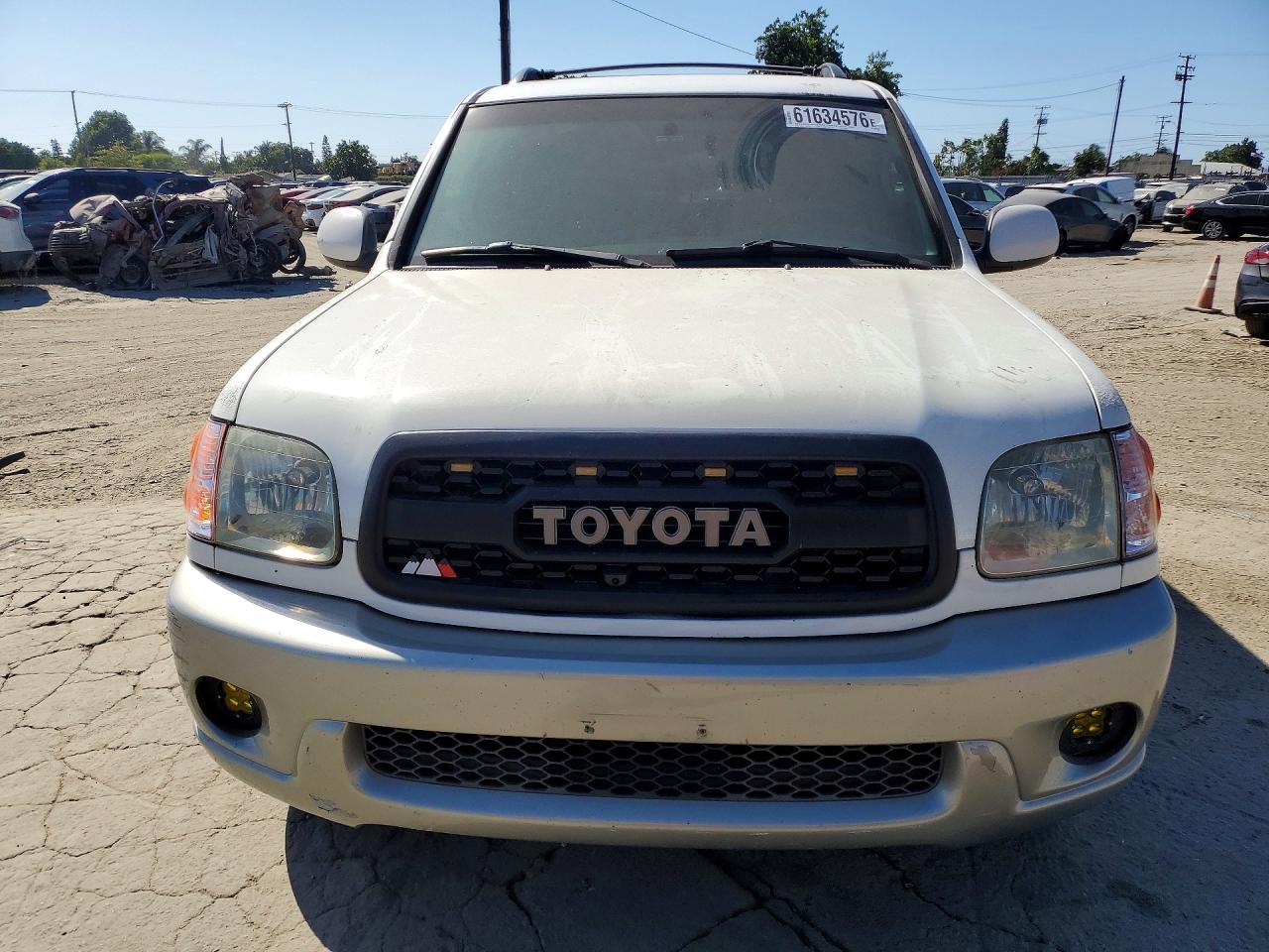 2004 TOYOTA SEQUOIA