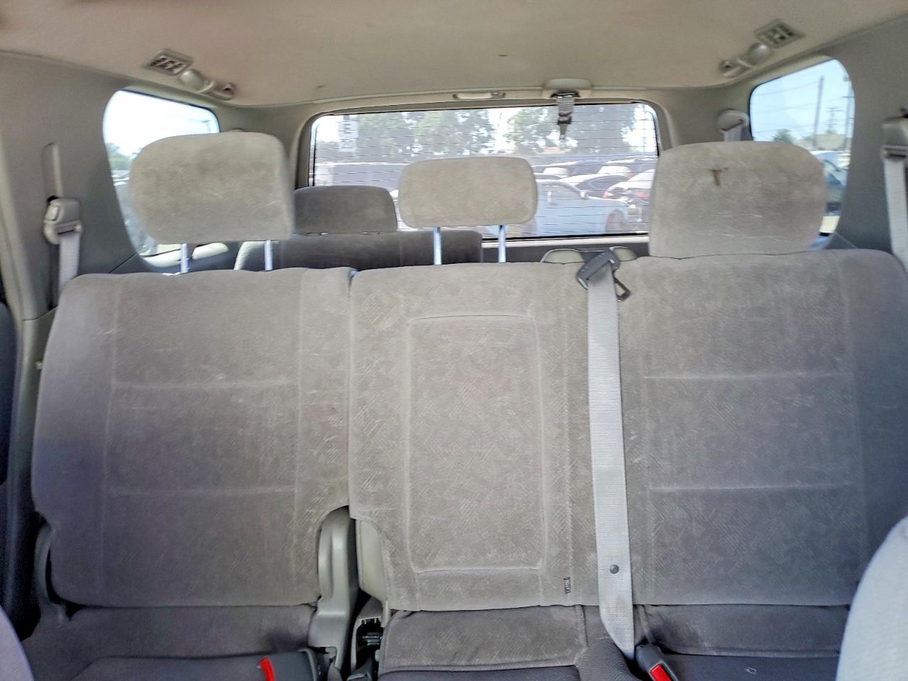 2004 TOYOTA SEQUOIA