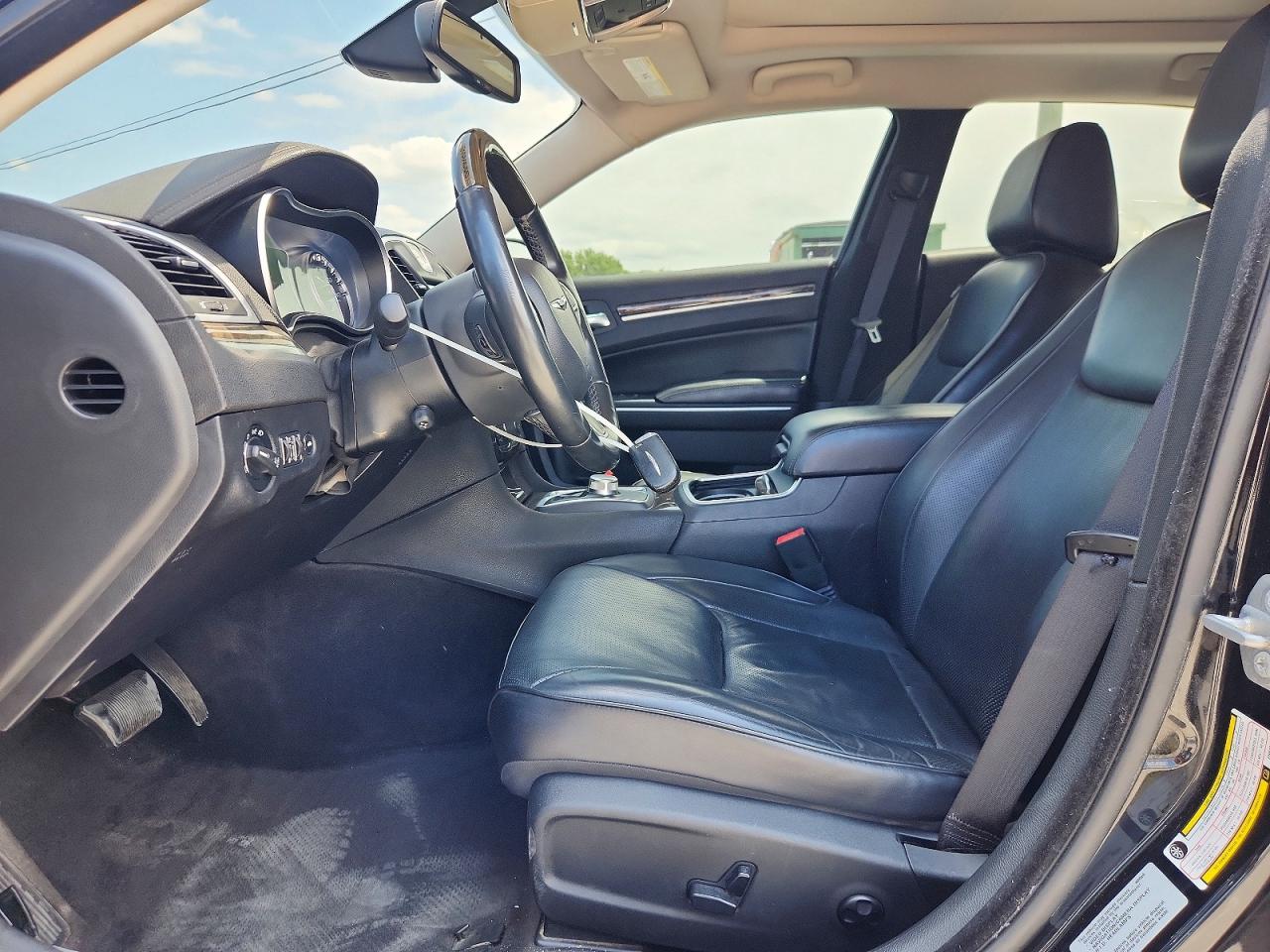 2015 CHRYSLER 300