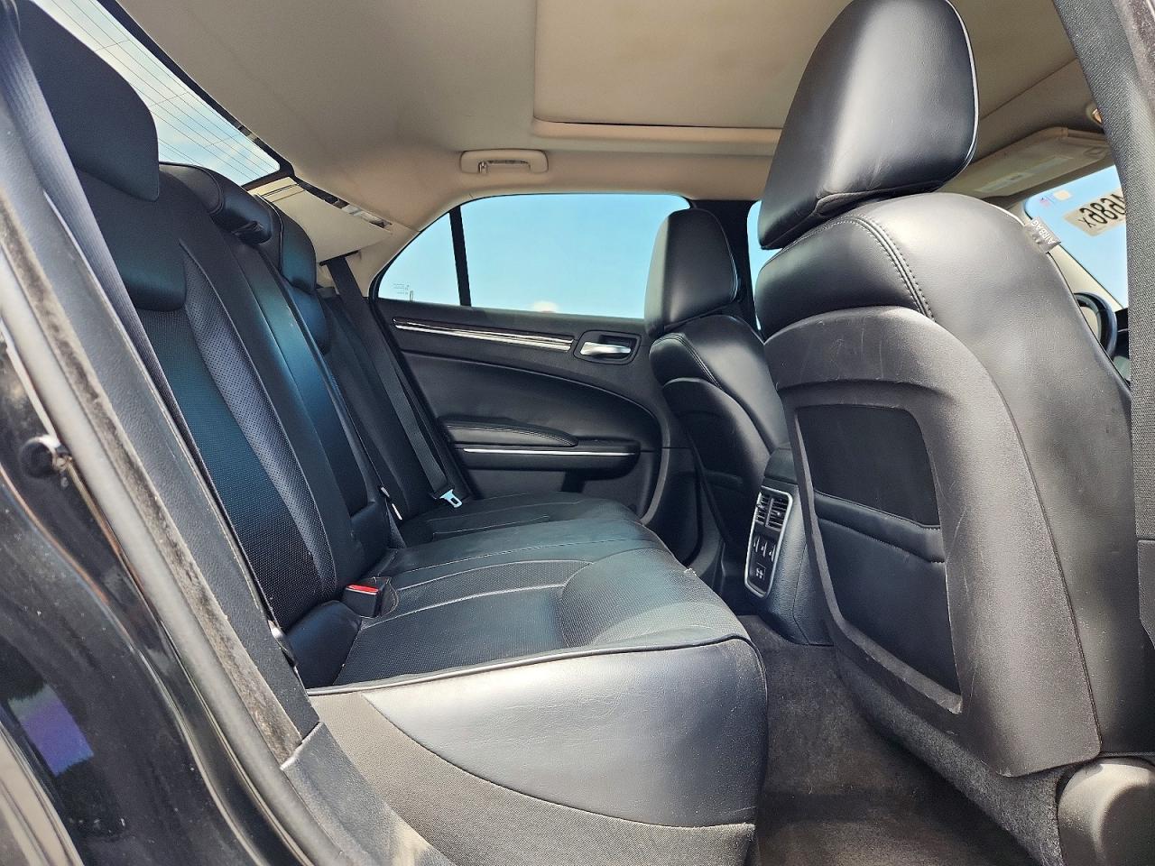 2015 CHRYSLER 300