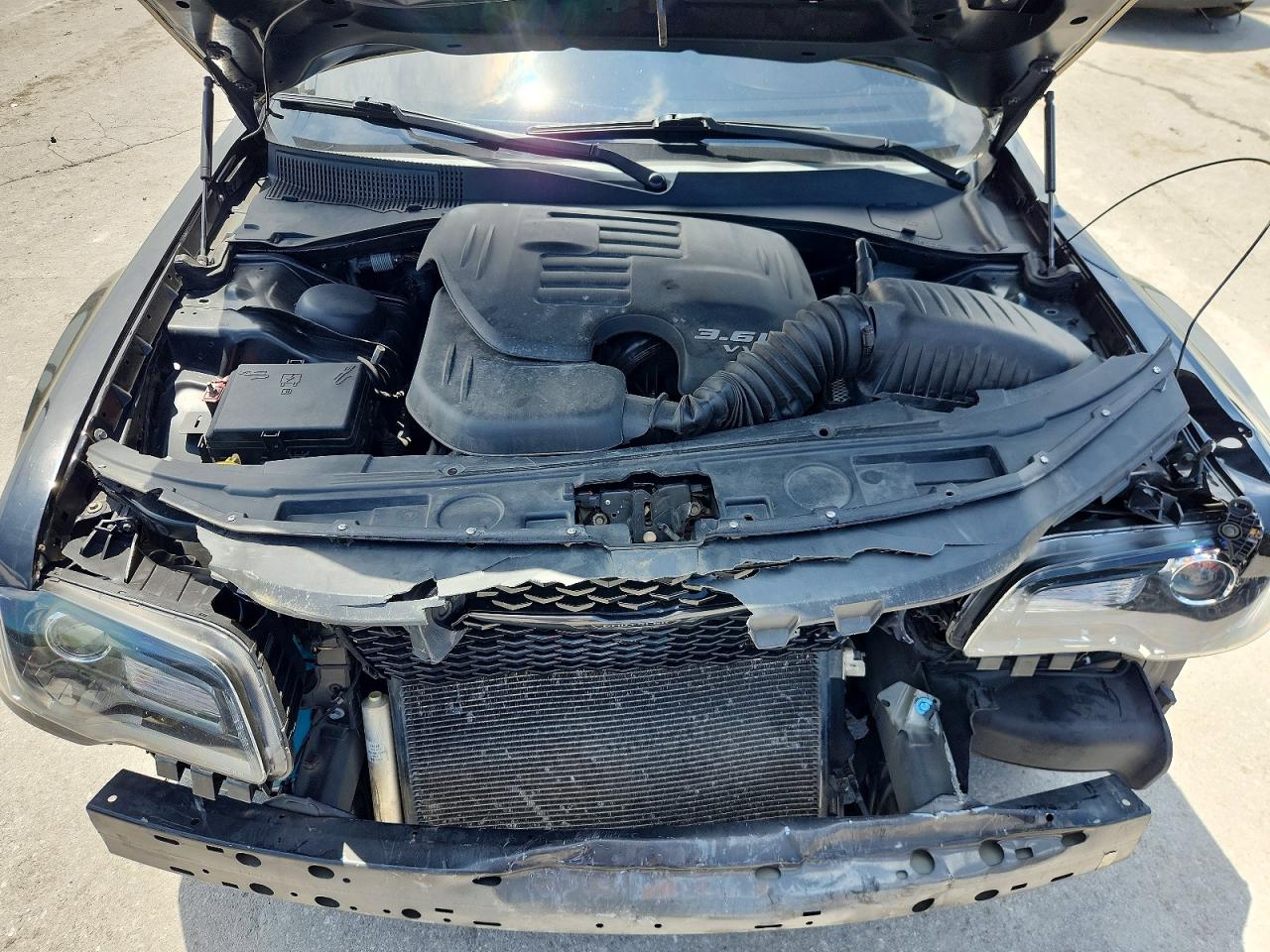 2015 CHRYSLER 300