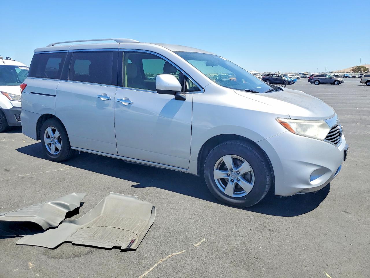 2015 NISSAN QUEST