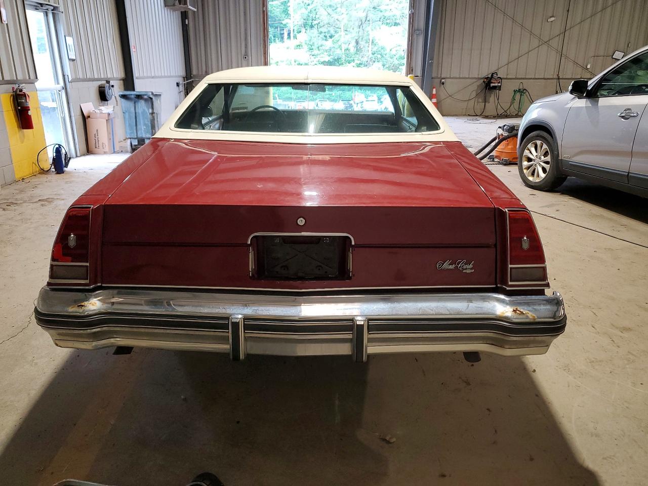 1976 CHEVROLET MONTECARLO