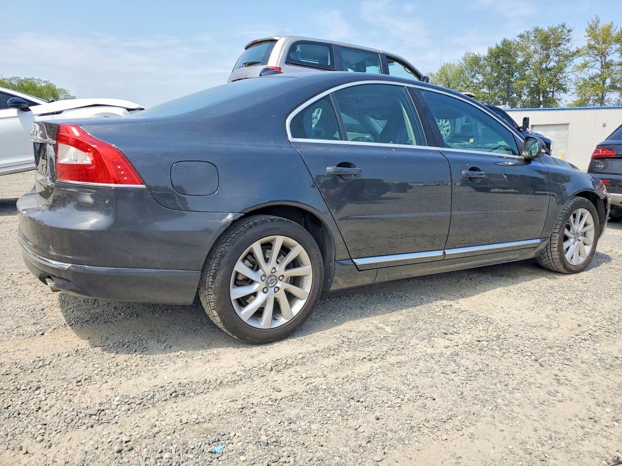2014 VOLVO S80