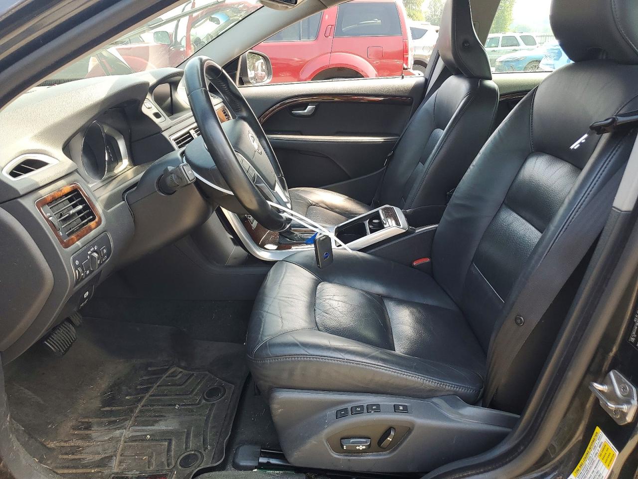 2014 VOLVO S80