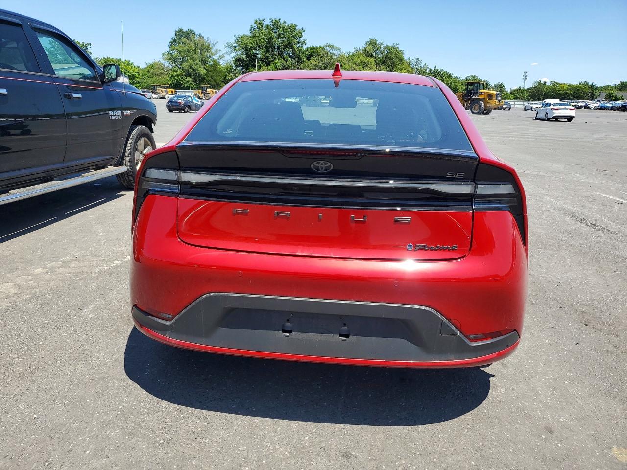 2024 TOYOTA PRIUS
