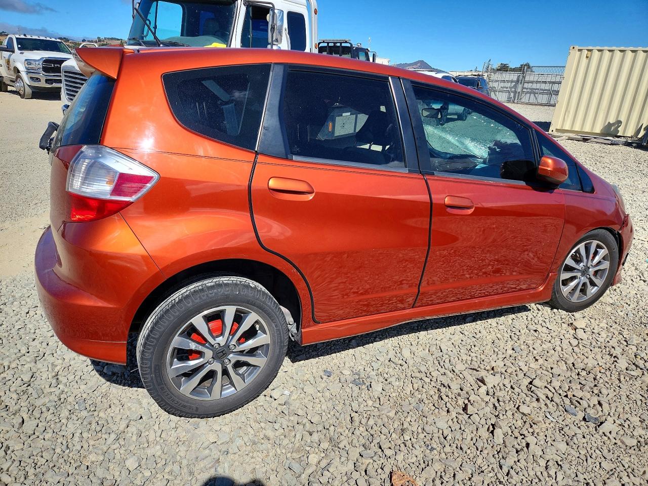 2012 HONDA FIT