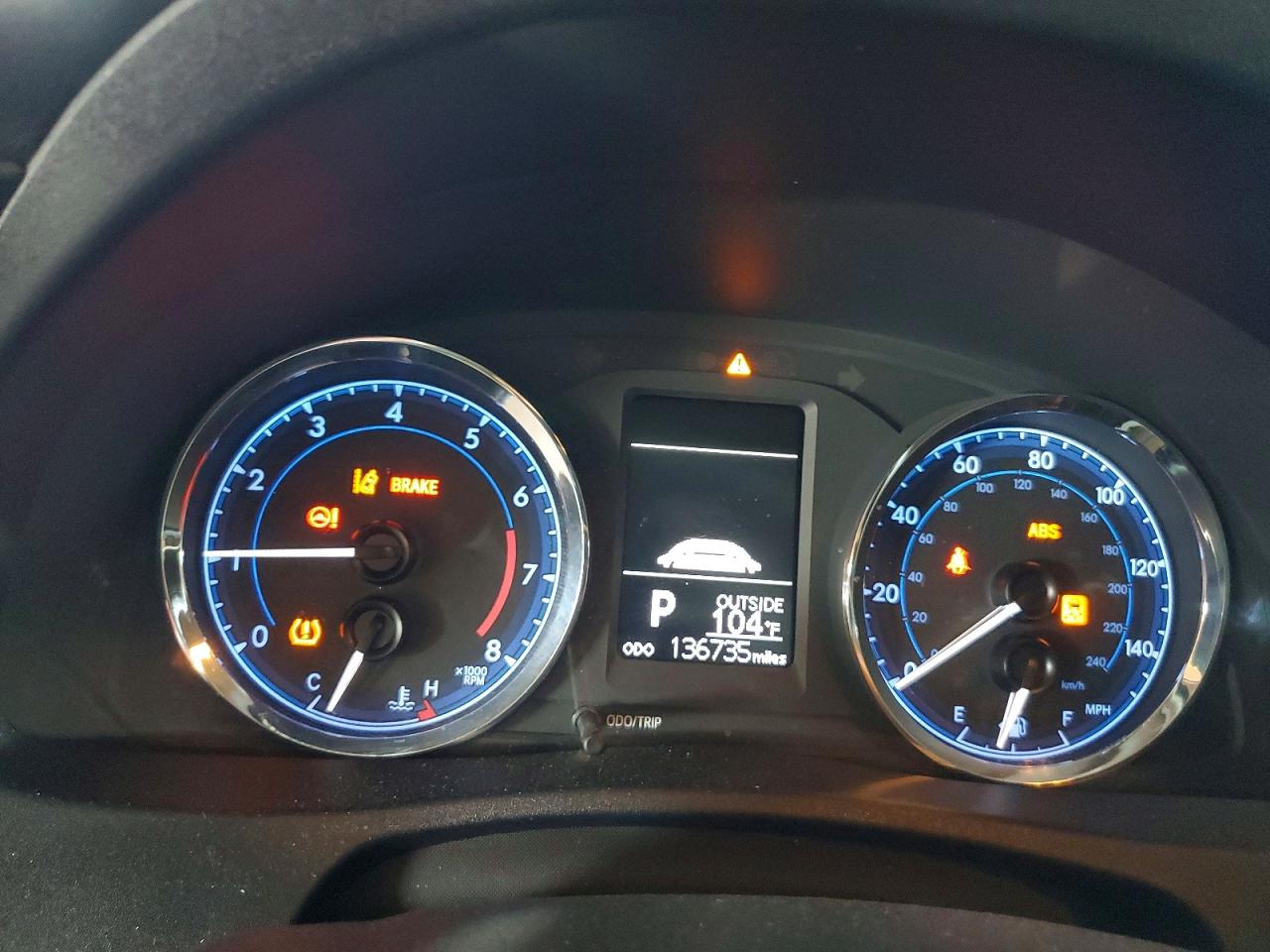 2018 TOYOTA COROLLA