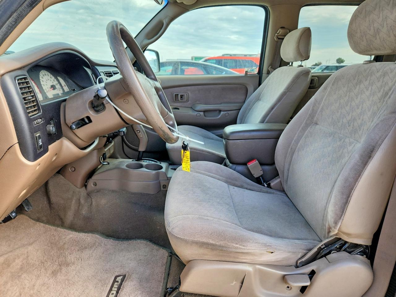 2004 TOYOTA TACOMA