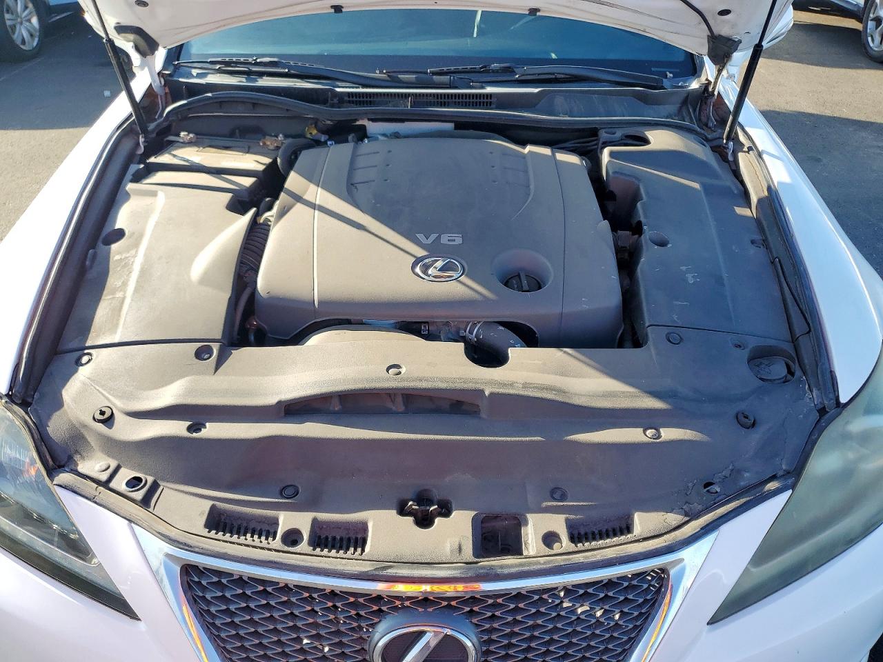 2014 LEXUS IS